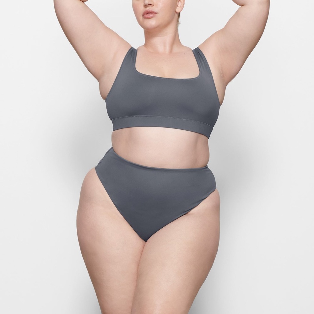 SKIMS swim tank bikini top | gunmetal